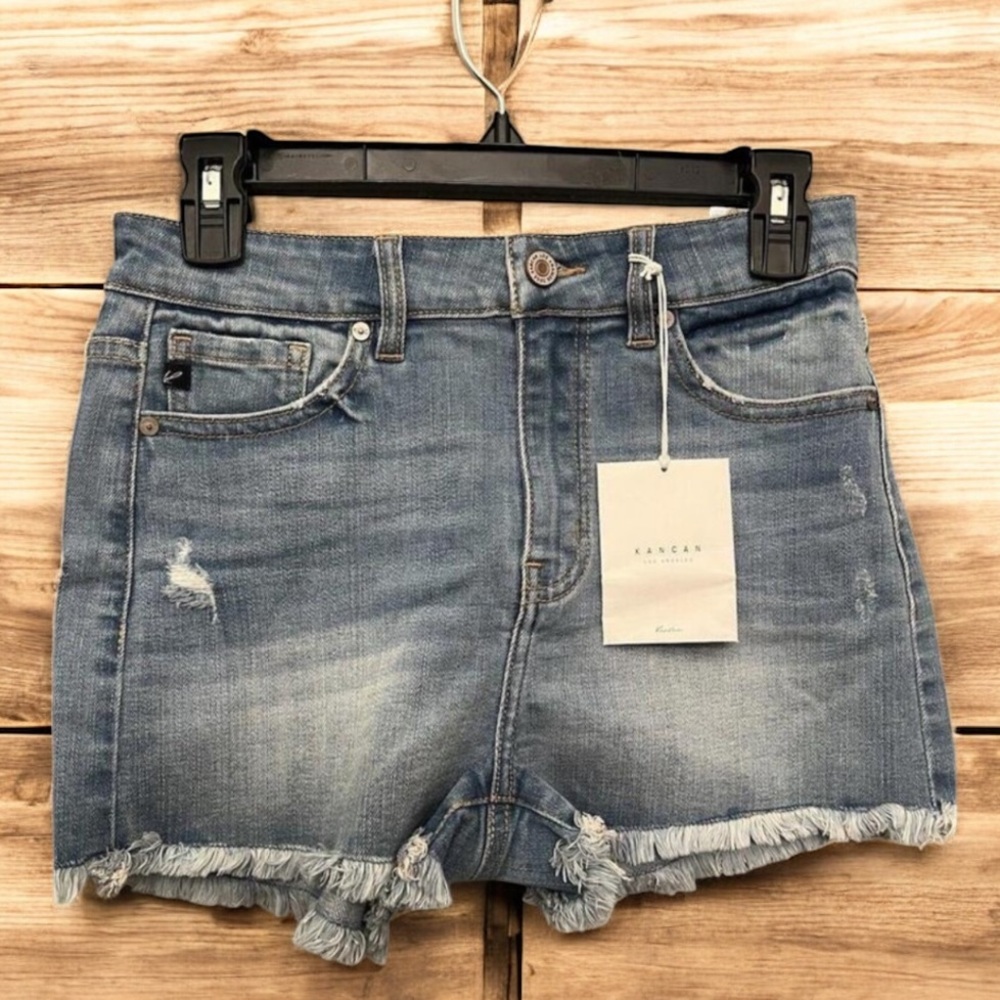 KanCan High Rise Distressed‎ Denim Shorts Frayed Hem Light Wash Women’s M NWT